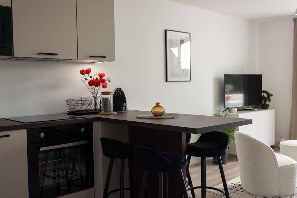 Adorable 2p Avec Piscine Apartment *